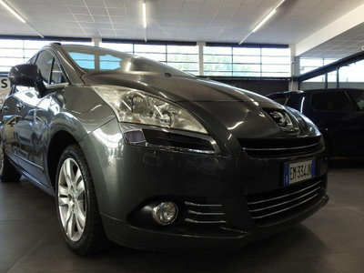Peugeot 5008 1.6 HDi 112CV Allure (3)