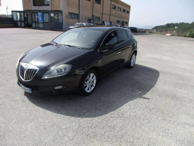 Lancia Delta 1.6 MJT DPF Oro (2)