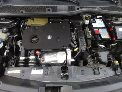 Peugeot 2008 1.2 puretech Active s&s 100cv (12)
