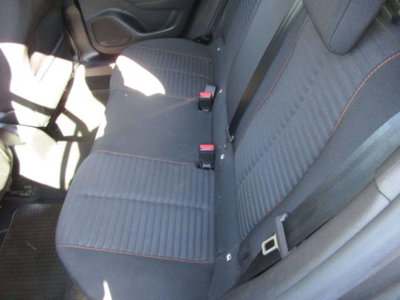 Peugeot 2008 1.2 puretech Active s&s 100cv (8)