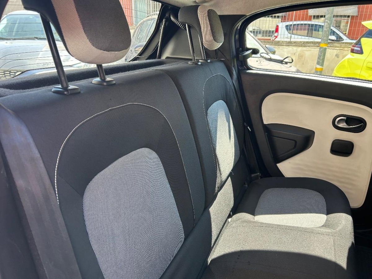 Renault Twingo SCe Stop&Start Intens (9)