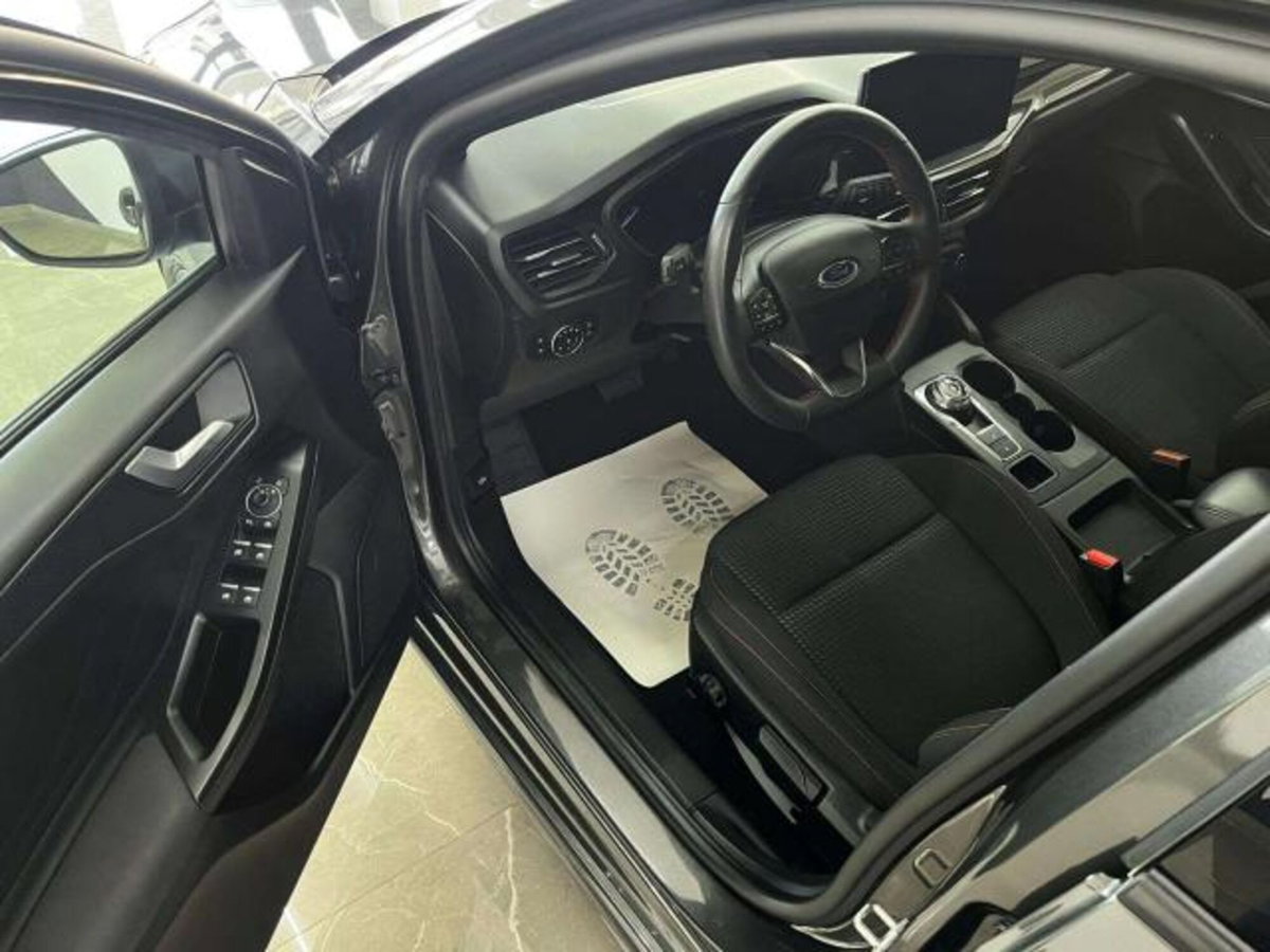 Ford Focus 1.5 ecoblue ST-Line X 115cv auto (15)