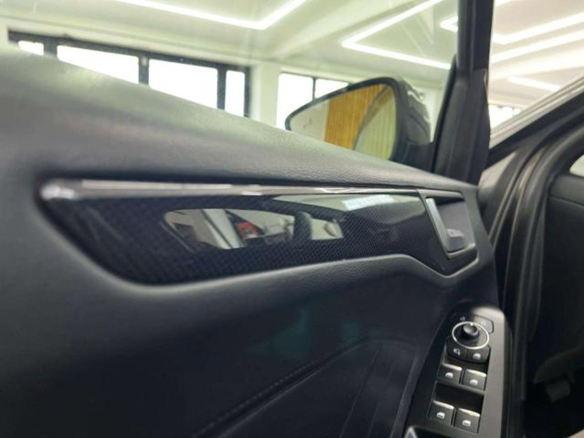 Ford Focus 1.5 ecoblue ST-Line X 115cv auto (17)