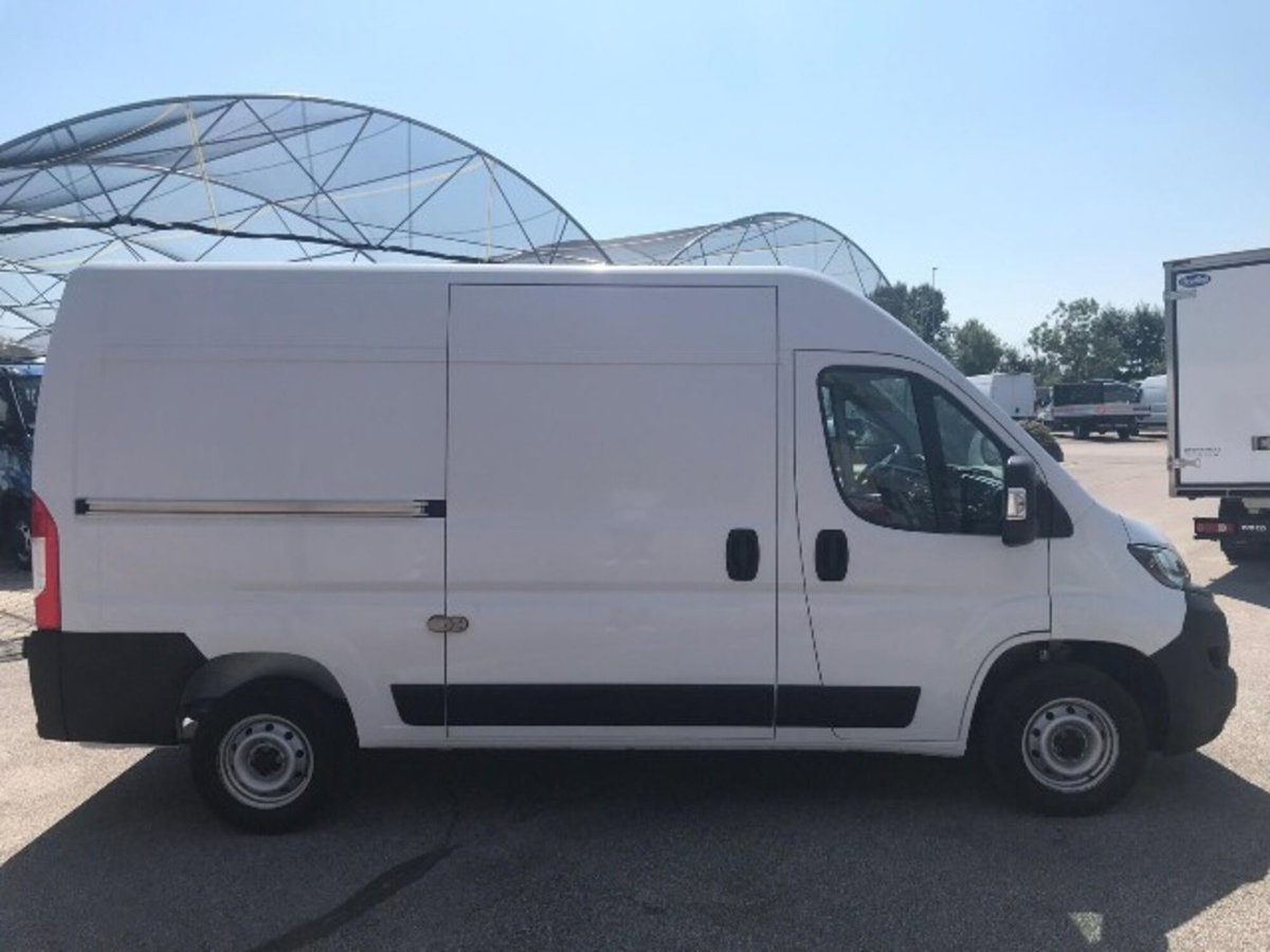 Fiat Ducato Furgone Vetrato 33 MH2 2.2 mjt3 140cv  serie 8 (7)