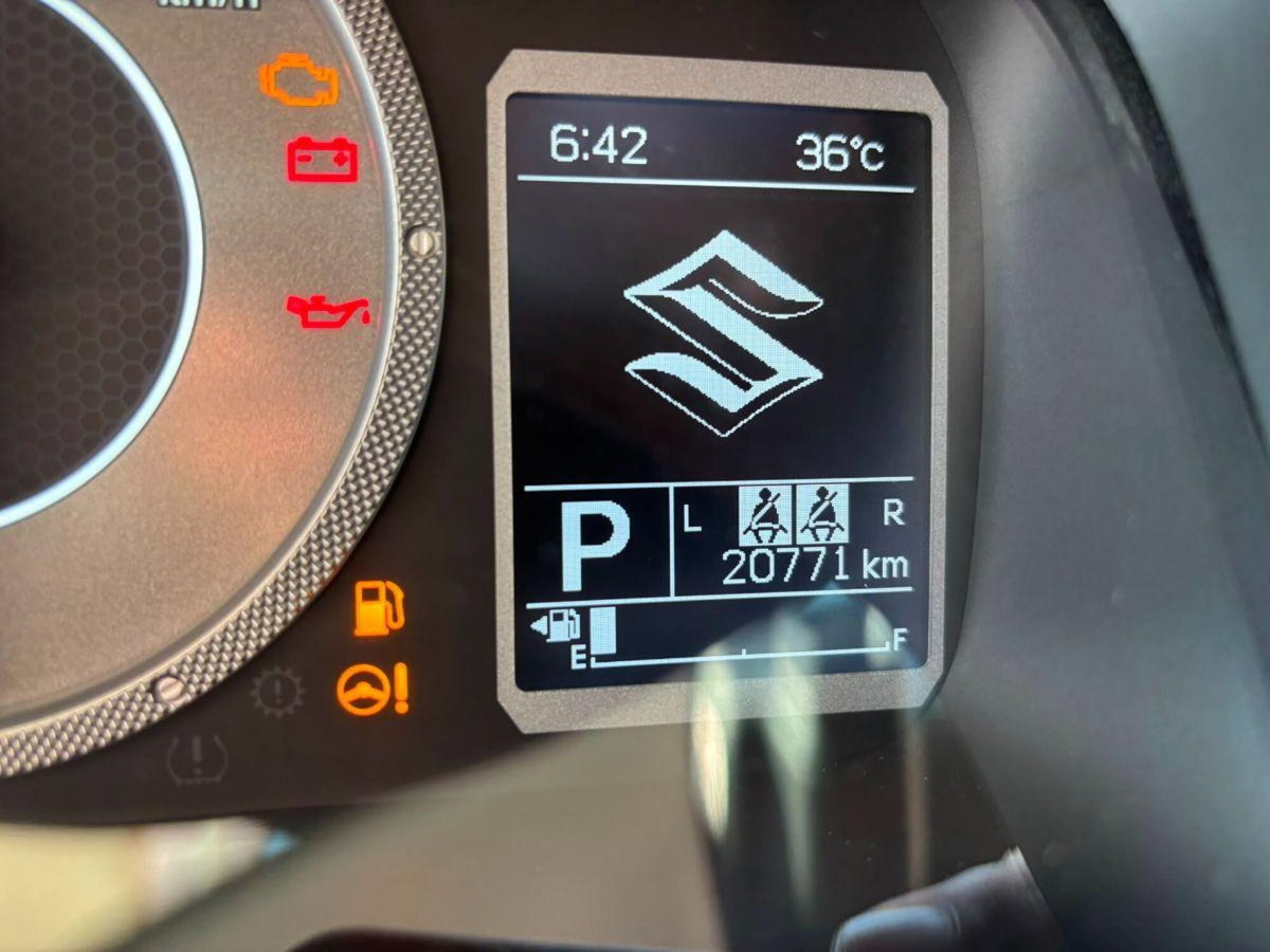 Suzuki Ignis 1.2 Hybrid CVT Easy Top (7)