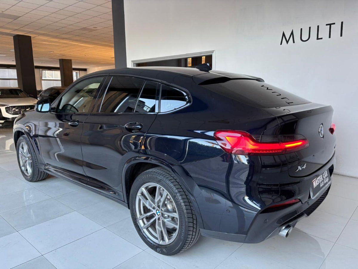 BMW X4 xDrive20iA Msport (2)