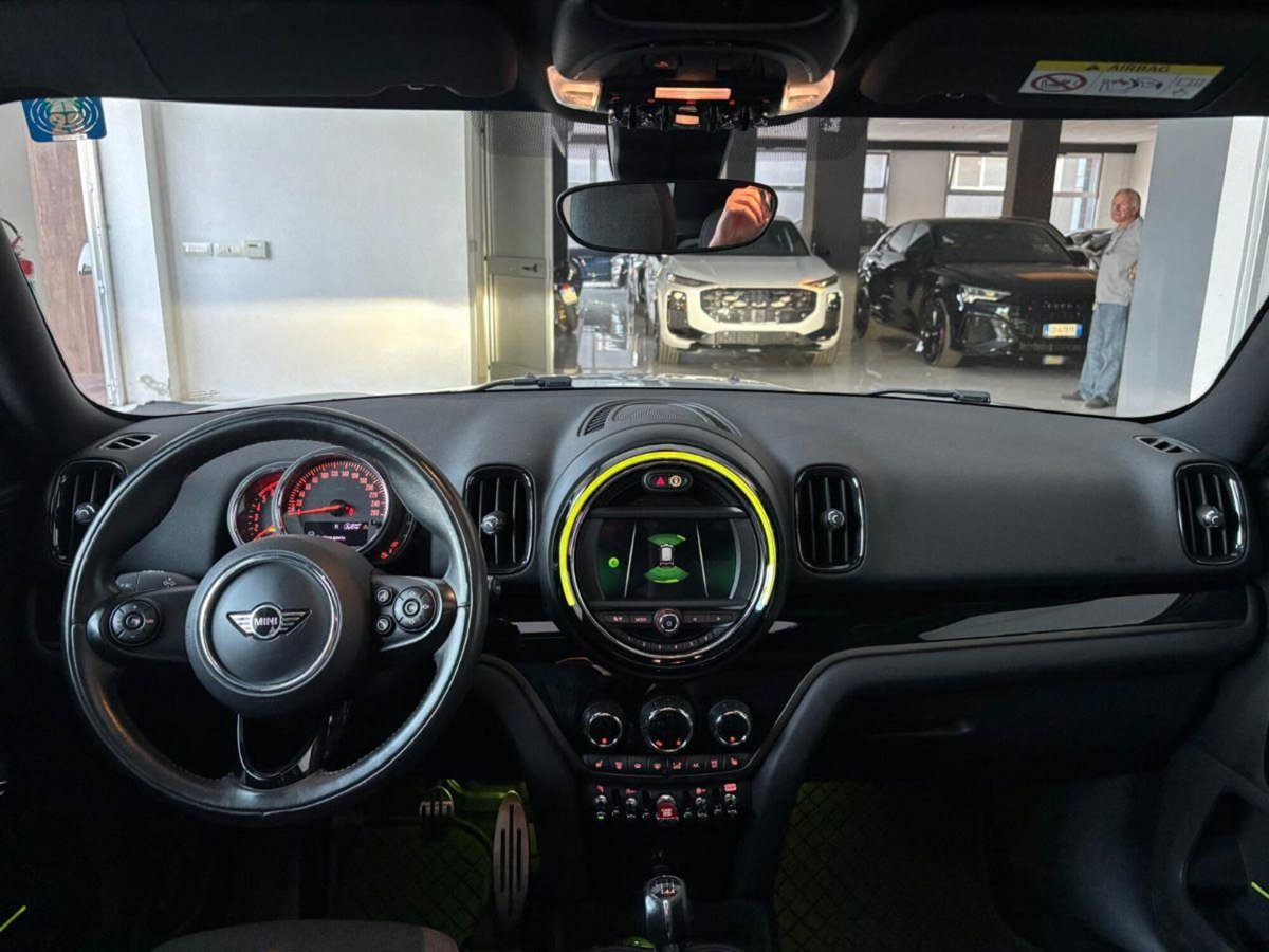 MINI Mini Countryman 1.5 One D Business Countryman (12)