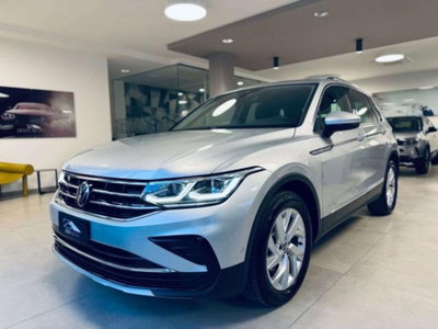 Volkswagen Tiguan 2.0 tdi Elegance 150cv dsg usata