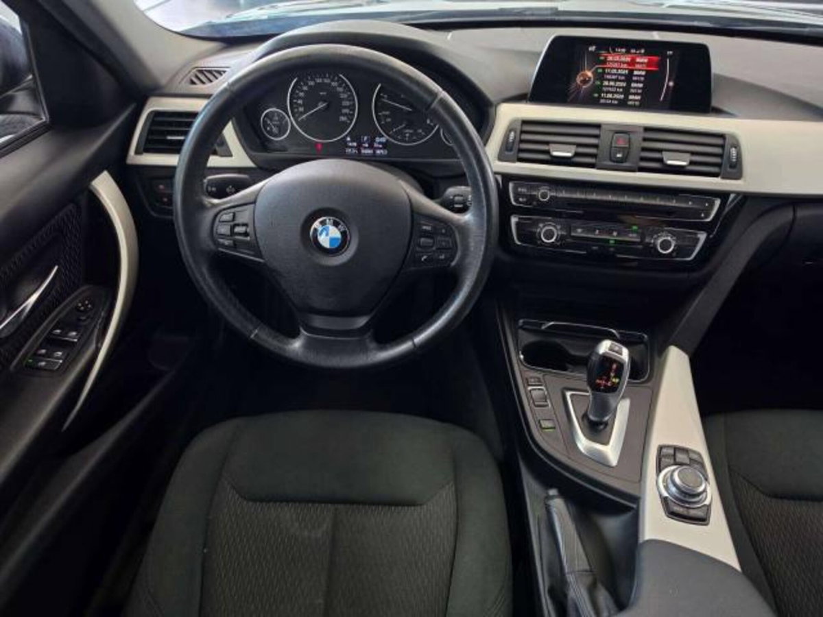 BMW Serie 3 Touring 318d  Business Advantage (11)