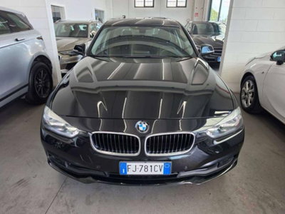 BMW Serie 3 Touring 318d  Business Advantage (2)