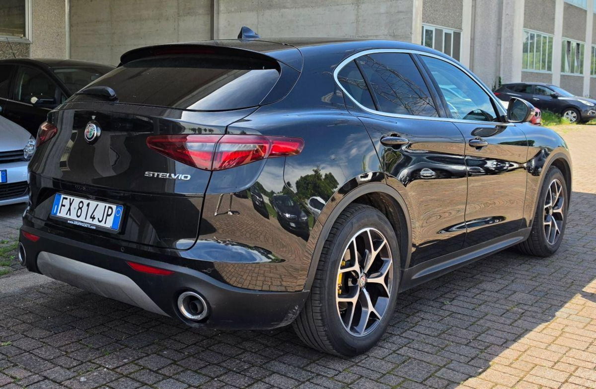 Alfa Romeo Stelvio Stelvio 2.2 Turbodiesel 190 CV AT8 RWD Sprint (11)