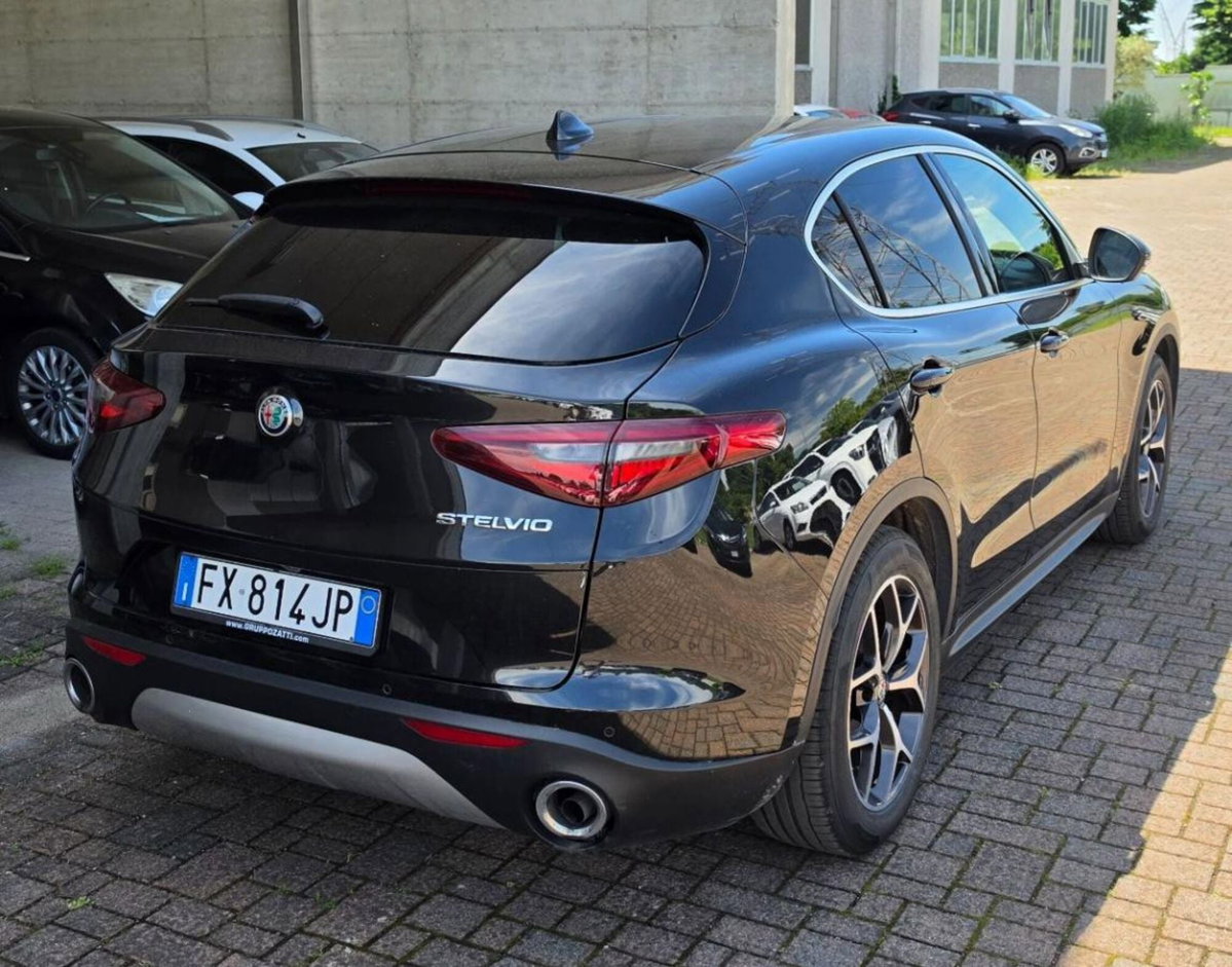 Alfa Romeo Stelvio Stelvio 2.2 Turbodiesel 190 CV AT8 RWD Sprint (13)