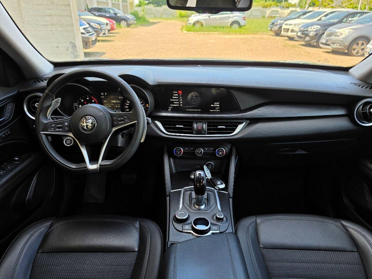 Alfa Romeo Stelvio Stelvio 2.2 Turbodiesel 190 CV AT8 RWD Sprint (16)