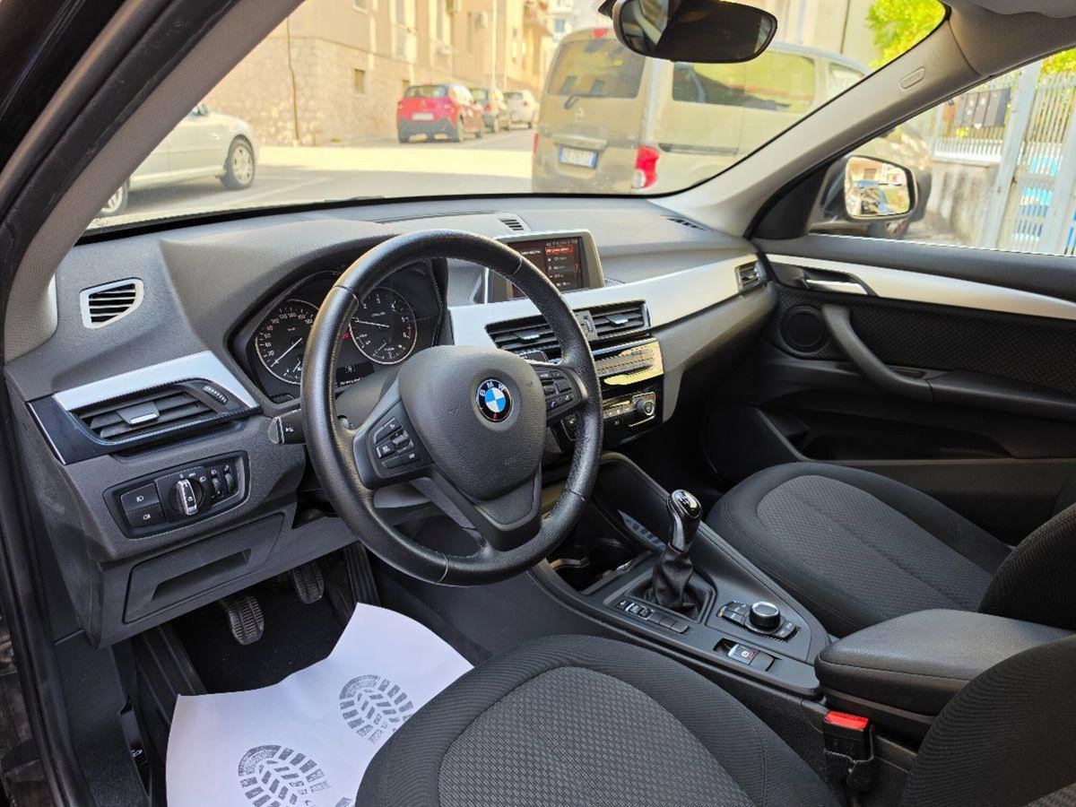 BMW X1 sDrive18d Advantage (16)
