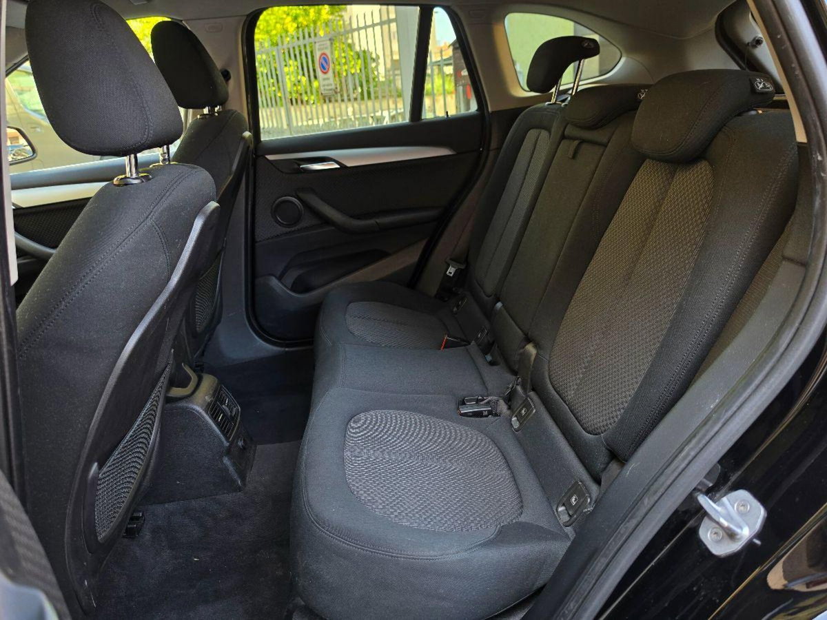 BMW X1 sDrive18d Advantage (19)
