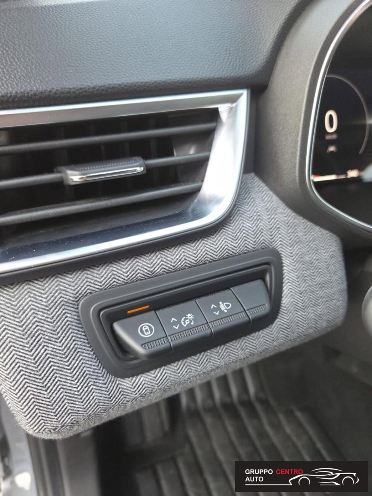 Renault Clio TCe 12V 100 CV GPL 5 porte Life (10)
