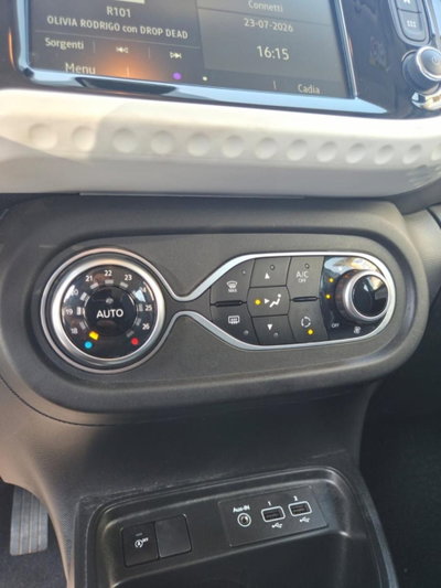 Renault Twingo SCe Live (11)