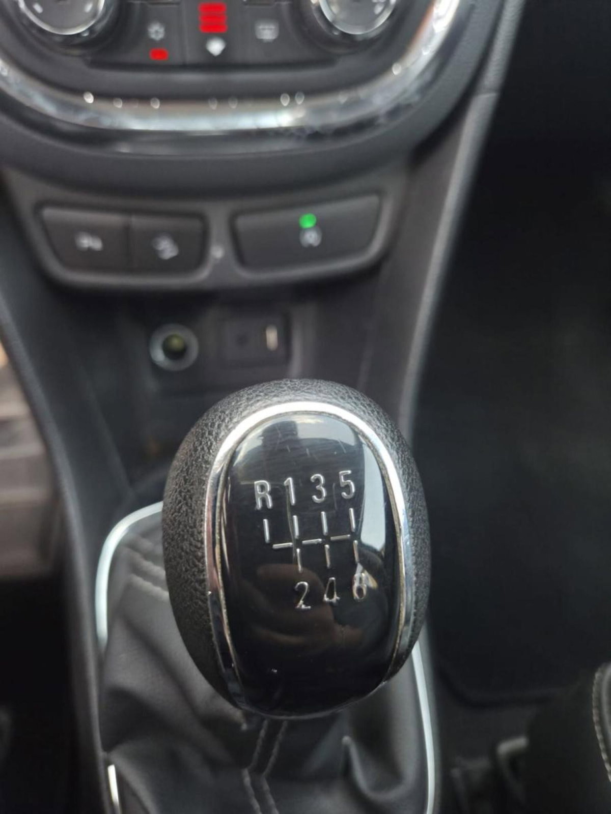 Opel Mokka 1.6 CDTI Ecotec 136CV 4x4 Start&Stop Cosmo b-Color (14)