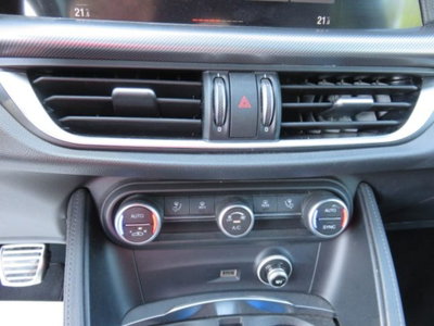 Alfa Romeo Stelvio Stelvio 2.0 Turbo 200 CV AT8 Q4 Sprint (11)