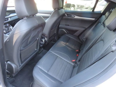 Alfa Romeo Stelvio Stelvio 2.0 Turbo 200 CV AT8 Q4 Sprint (15)