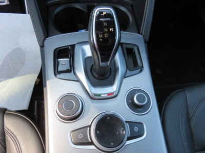 Alfa Romeo Stelvio Stelvio 2.0 Turbo 200 CV AT8 Q4 Sprint (9)