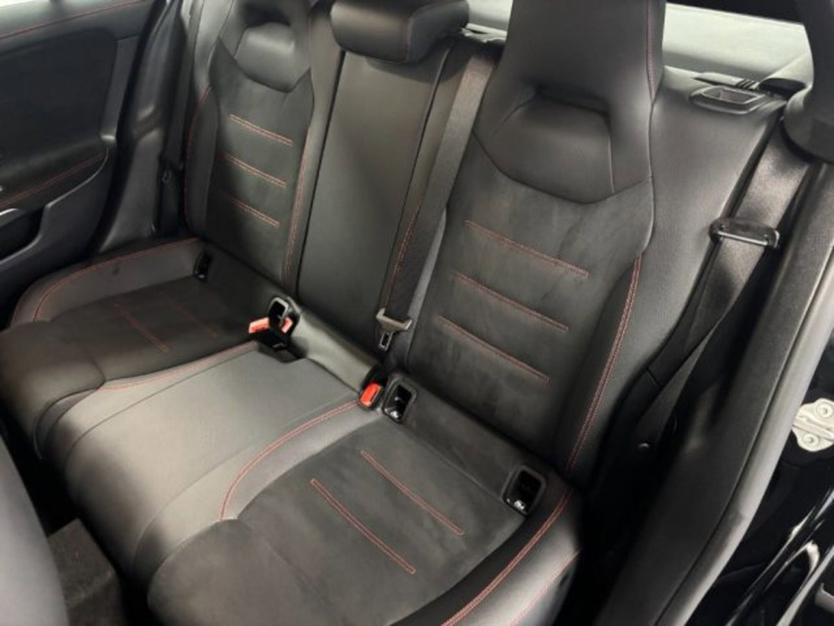 Mercedes-Benz CLA Shooting Brake 200 d AMG Line Premium Plus auto (14)