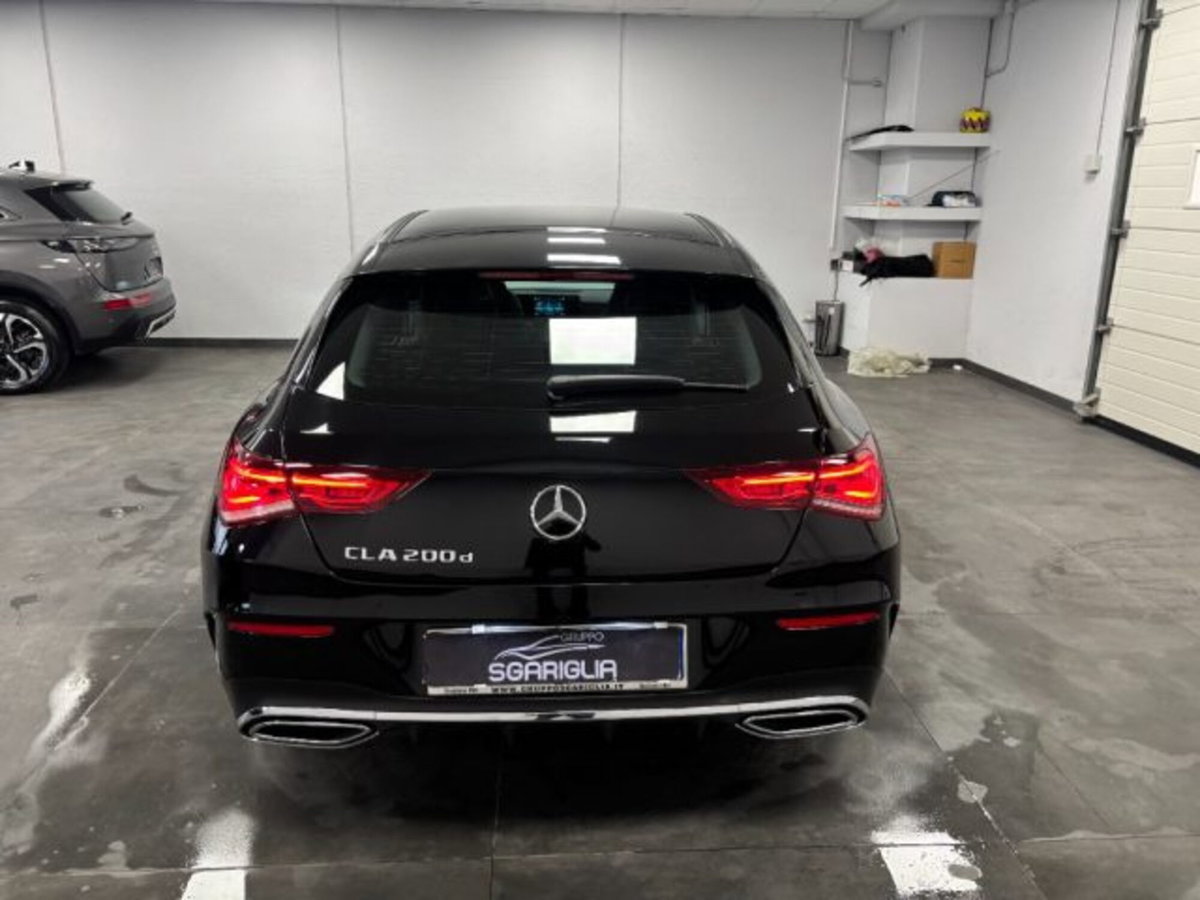 Mercedes-Benz CLA Shooting Brake 200 d AMG Line Premium Plus auto (5)