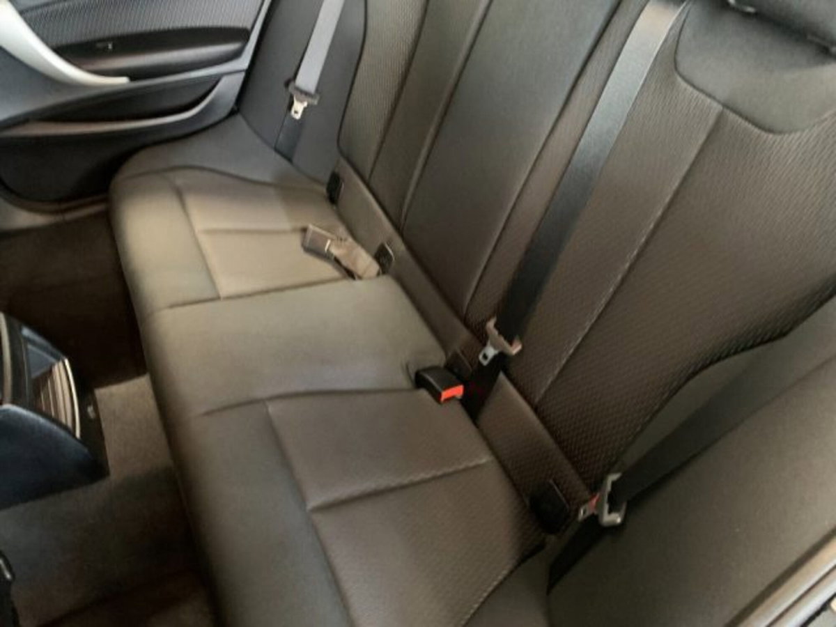 BMW Serie 1 116d 2.0 116CV cat 5 porte Attiva DPF (12)