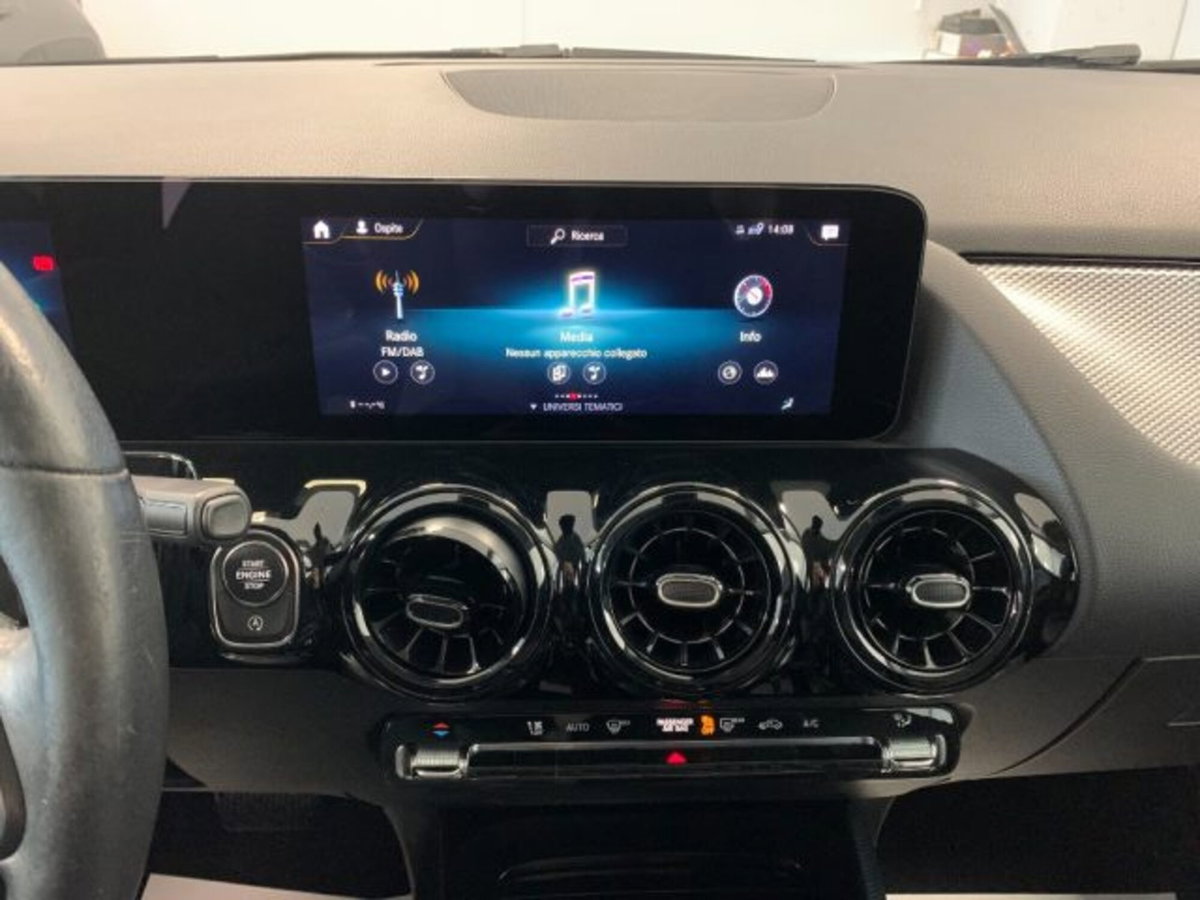 Mercedes-Benz GLA SUV 180 d Automatic Sport Plus (15)