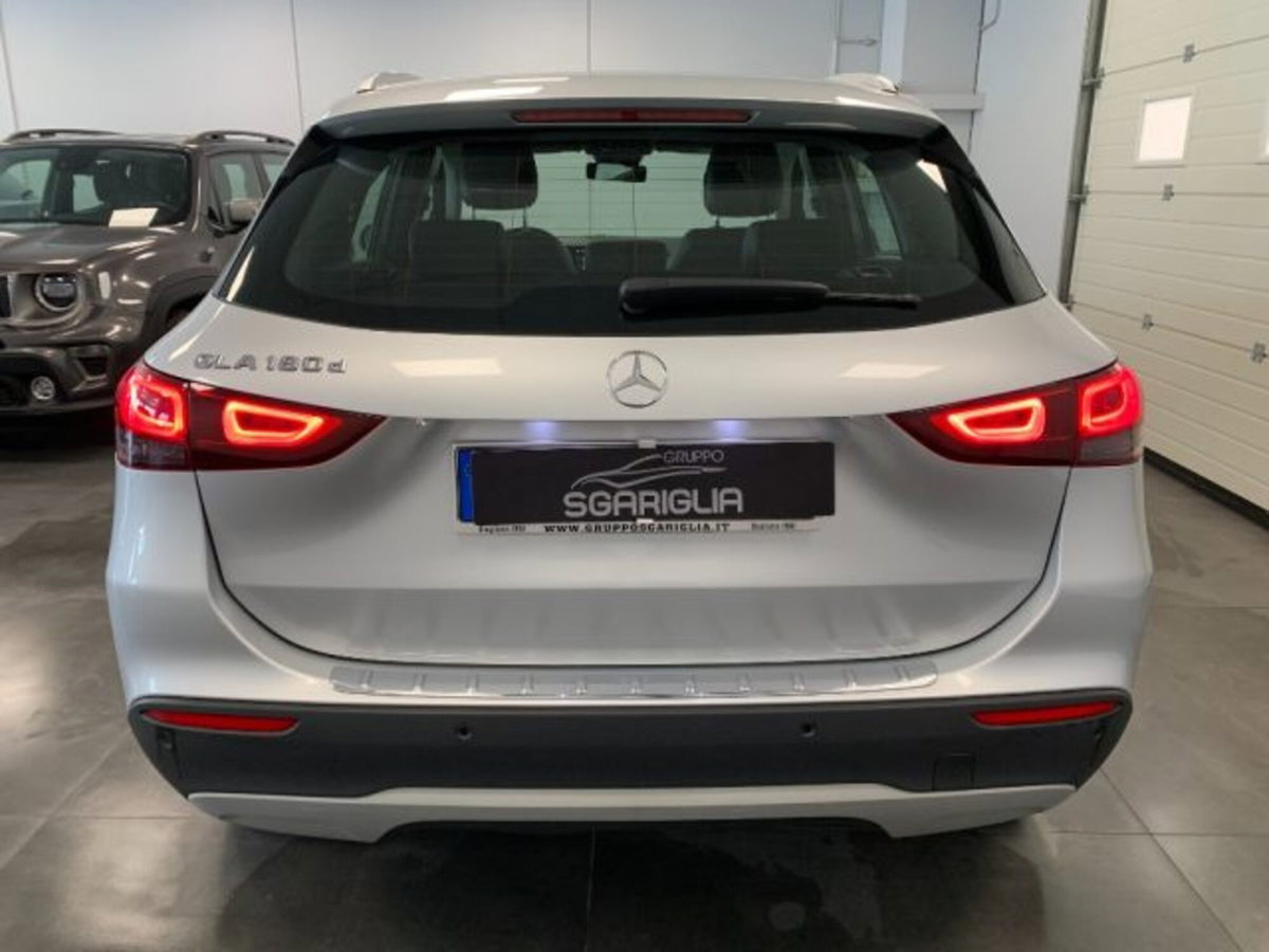 Mercedes-Benz GLA SUV 180 d Automatic Sport Plus (5)