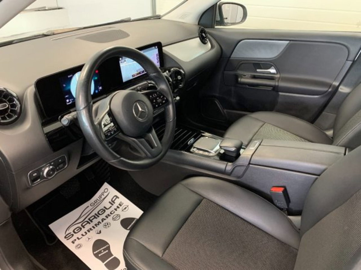 Mercedes-Benz GLA SUV 180 d Automatic Sport Plus (9)