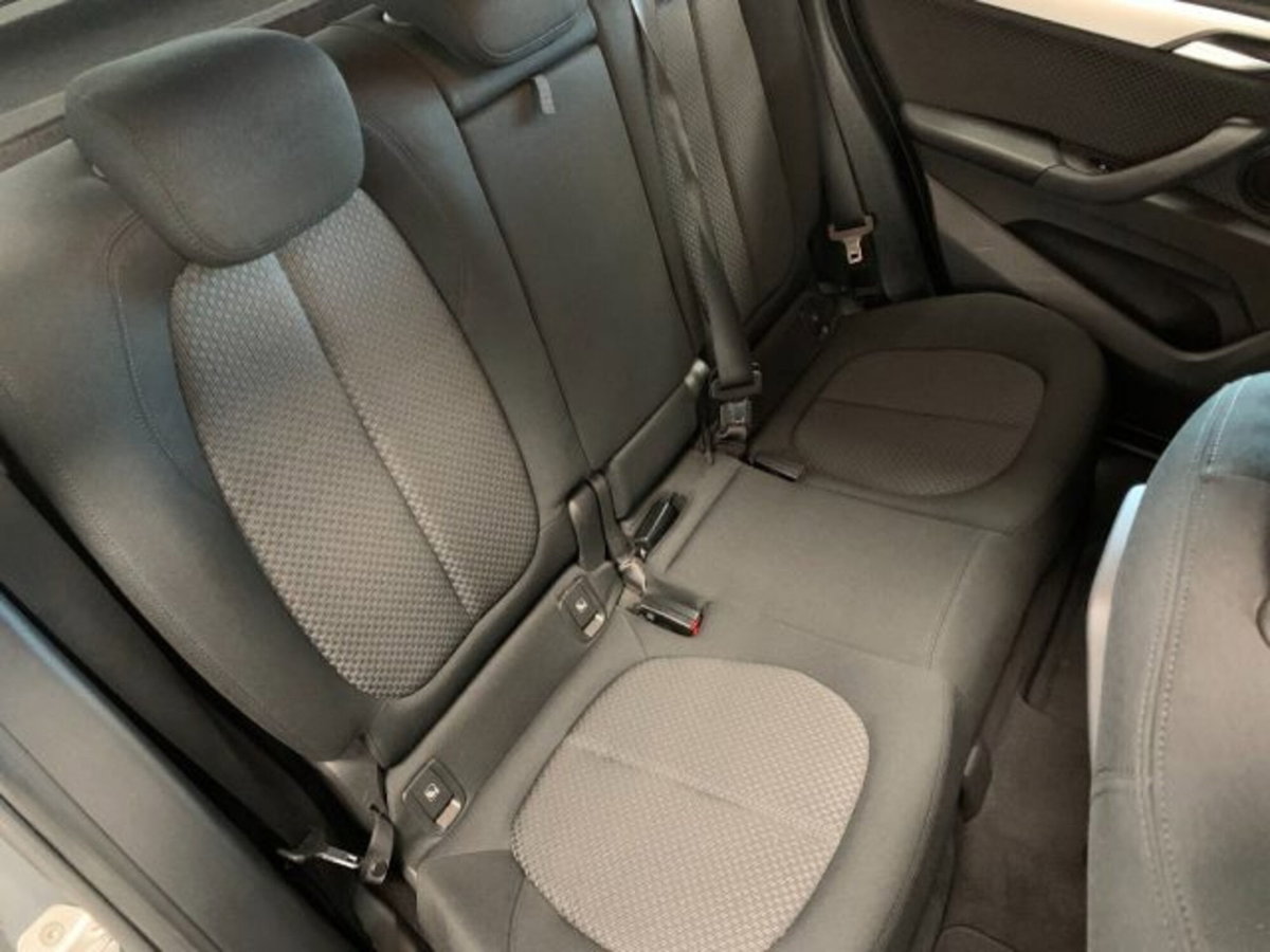 BMW X1 sDrive 18d xLine (13)
