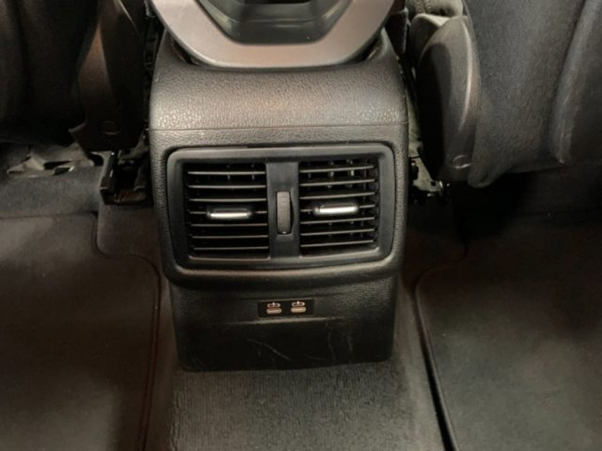 BMW X1 sDrive 18d xLine (17)