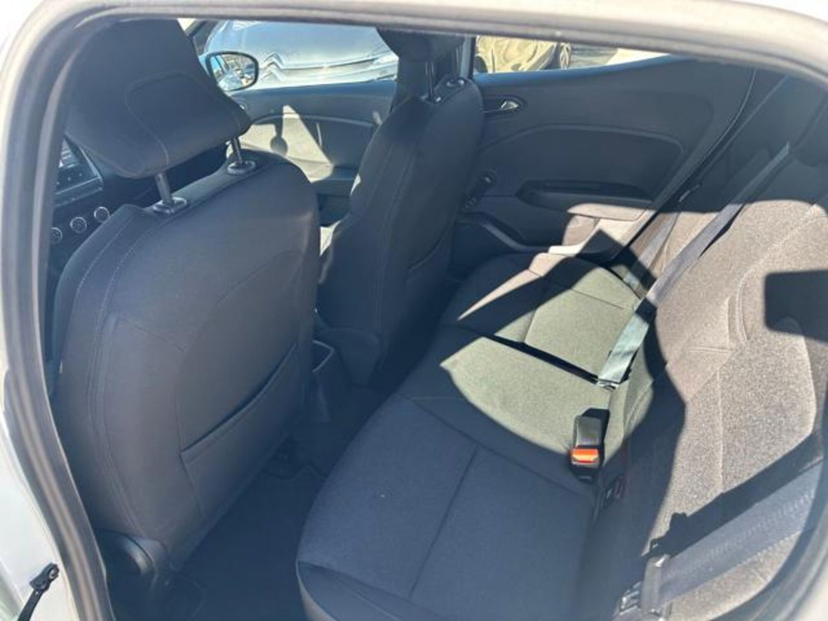 Renault Clio Blue dCi 100 CV 5 porte Business (8)