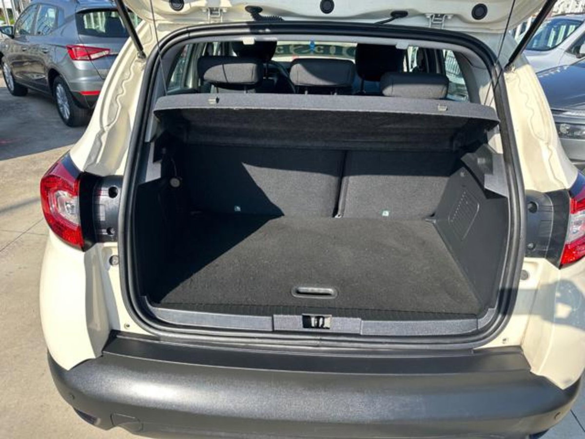 Renault Captur 1.5 dCi 8V 90 CV Start&Stop Wave (9)