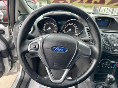 Ford Fiesta Plus 1.2 60CV 5 porte (14)