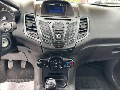 Ford Fiesta Plus 1.2 60CV 5 porte (15)