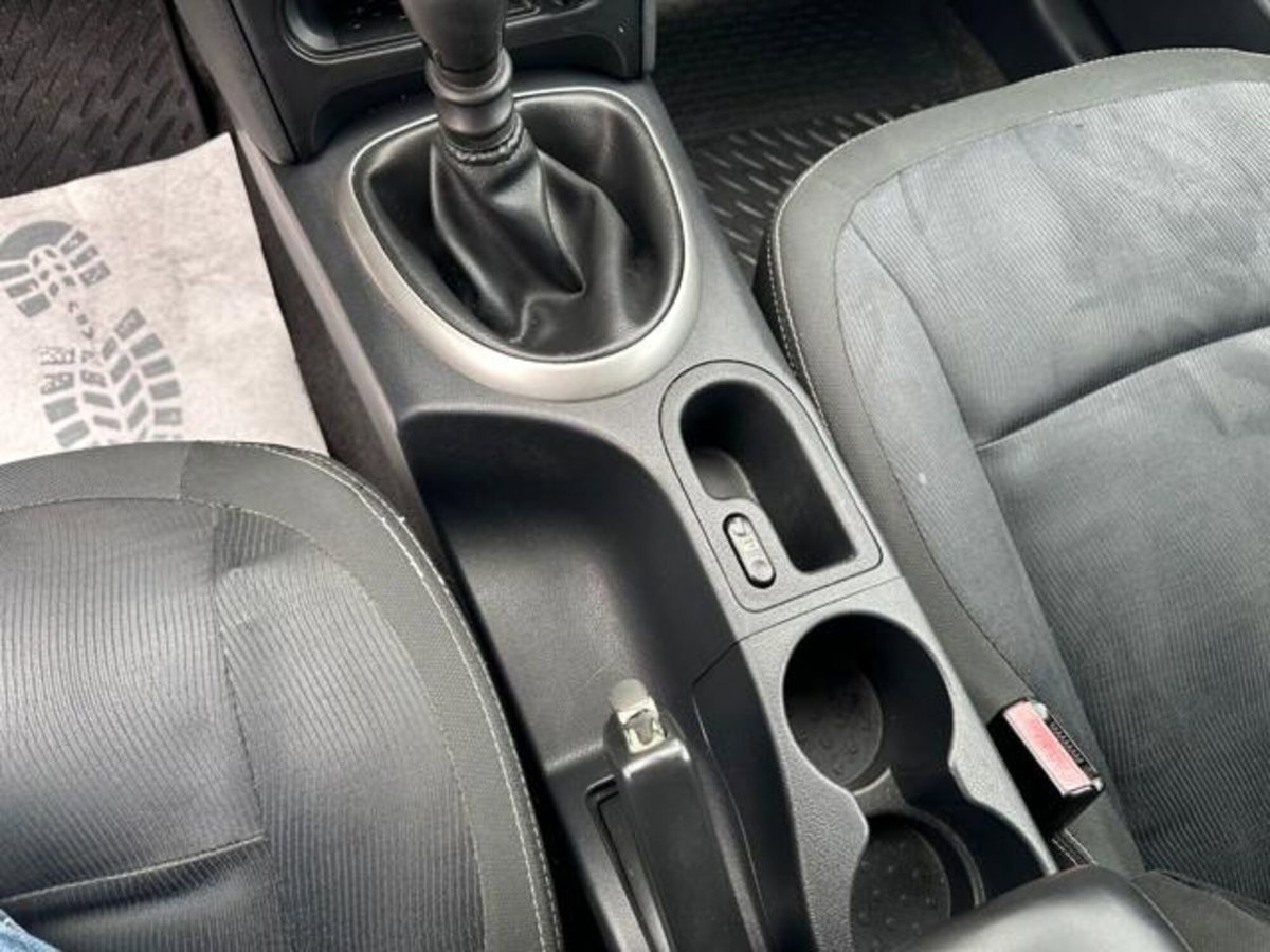 Nissan Qashqai 1.5 dCi Acenta (19)