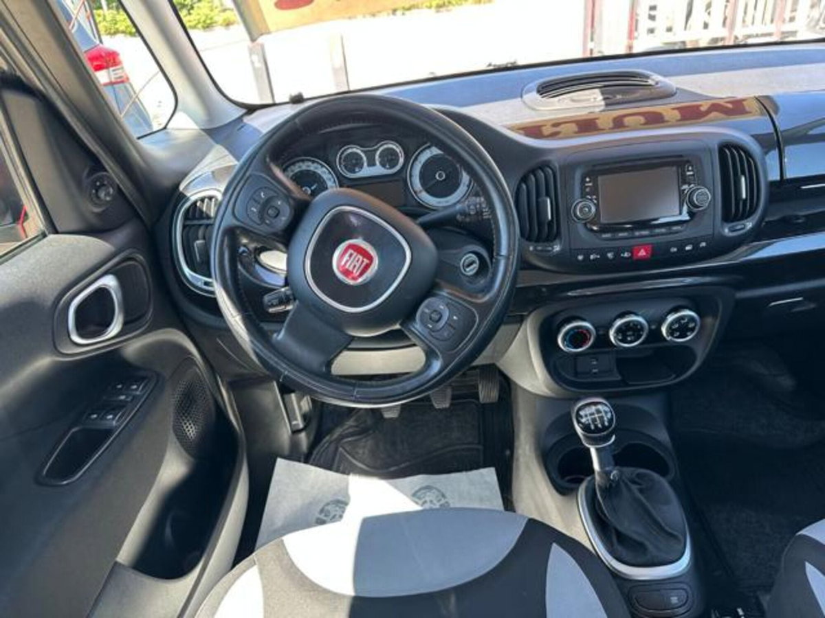 Fiat 500L Living 1.6 Multijet 105 CV Lounge (10)