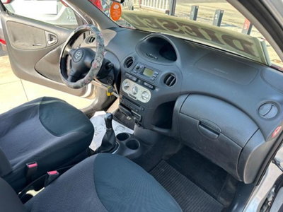 Toyota Yaris D-4D cat 3 porte Sol (14)