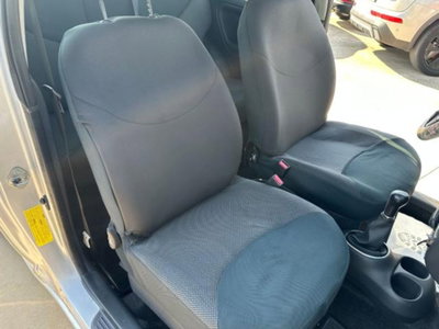 Toyota Yaris D-4D cat 3 porte Sol (15)