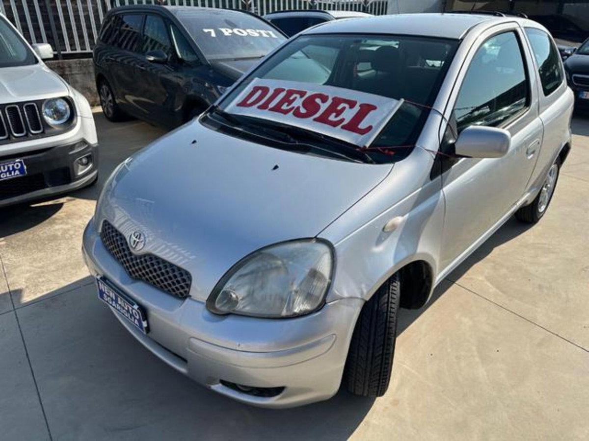 Toyota Yaris D-4D cat 3 porte Sol (19)