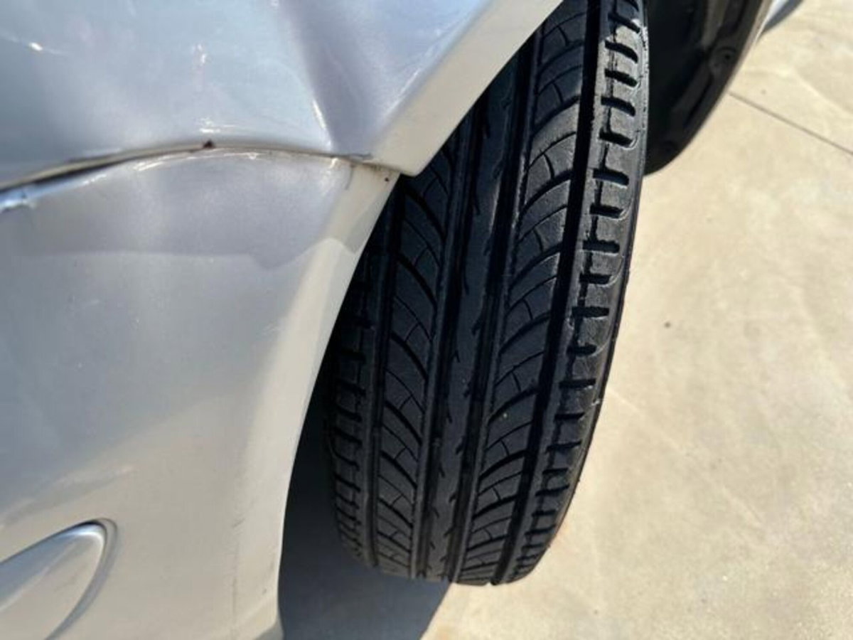 Toyota Yaris D-4D cat 3 porte Sol (20)