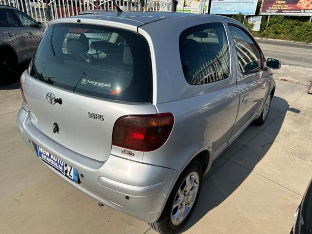 Toyota Yaris D-4D cat 3 porte Sol (5)