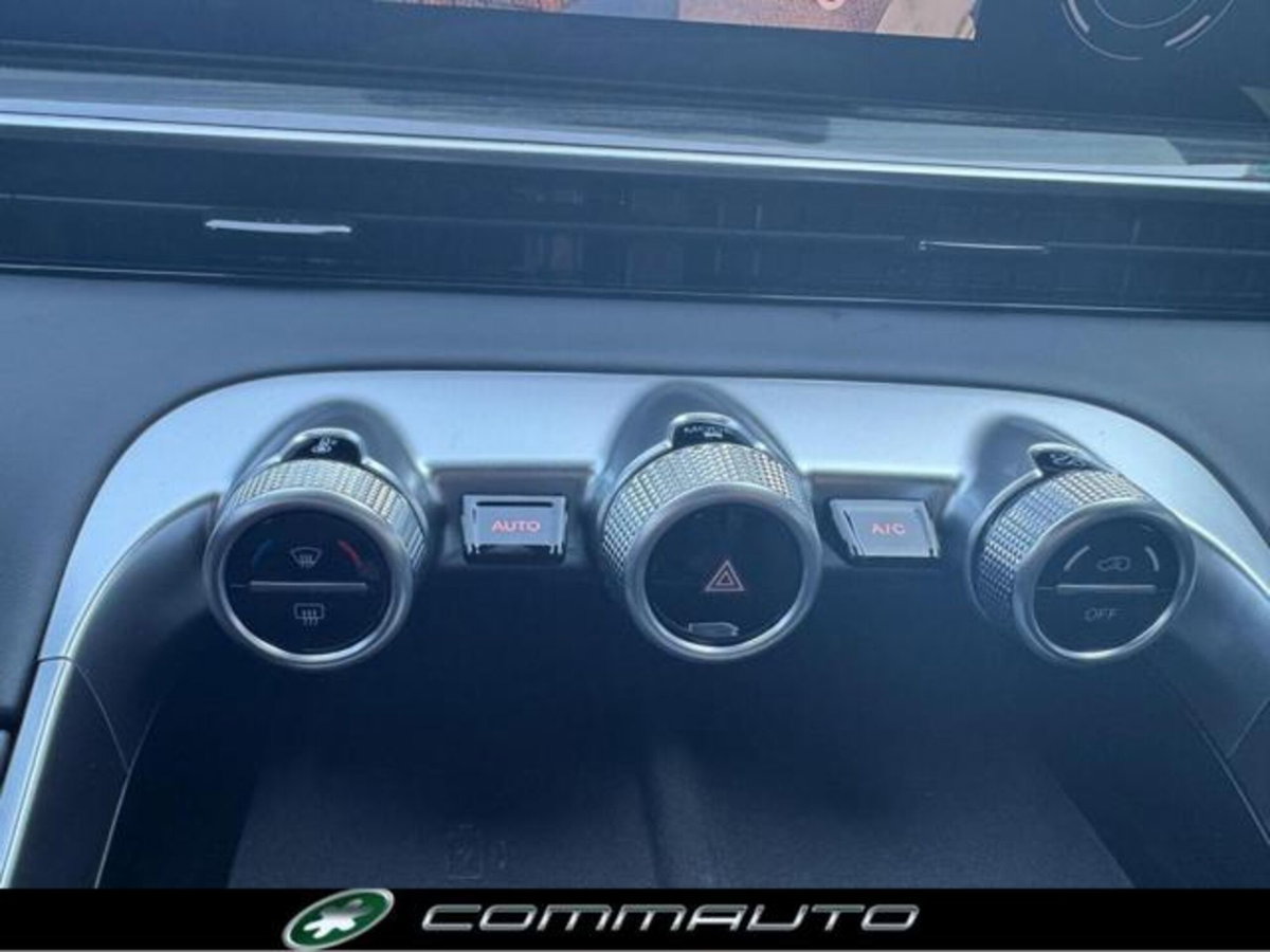 Omoda Omoda 9 SHS-P 1.5 tgdi phev Premium i-awd (18)