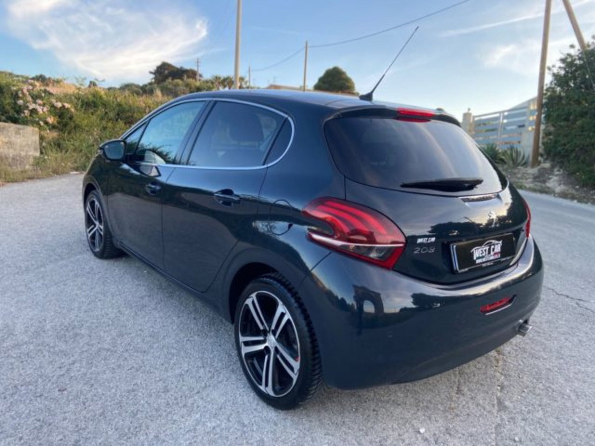 Peugeot 208 Turbo 110 EAT6 S&S 5 porte GT Line (5)