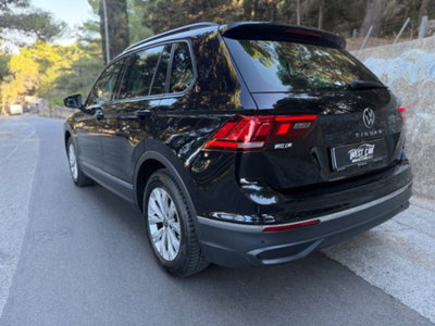 Volkswagen Tiguan 2.0 TDI 150 CV SCR DSG 4MOTION Life (9)