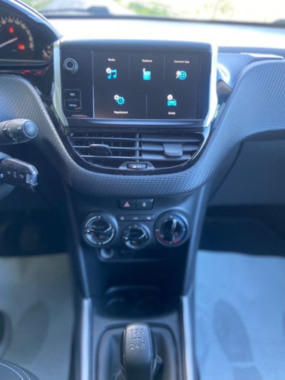 Peugeot 2008 100 Allure (18)