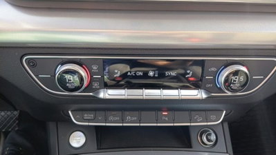 Audi Q5 45 TFSI quattro S tronic Sport (14)