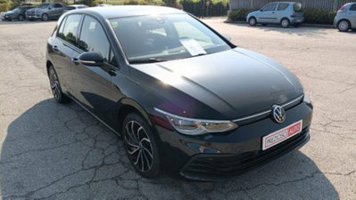 Volkswagen Golf Variant 2.0 TDI SCR DSG Life usata